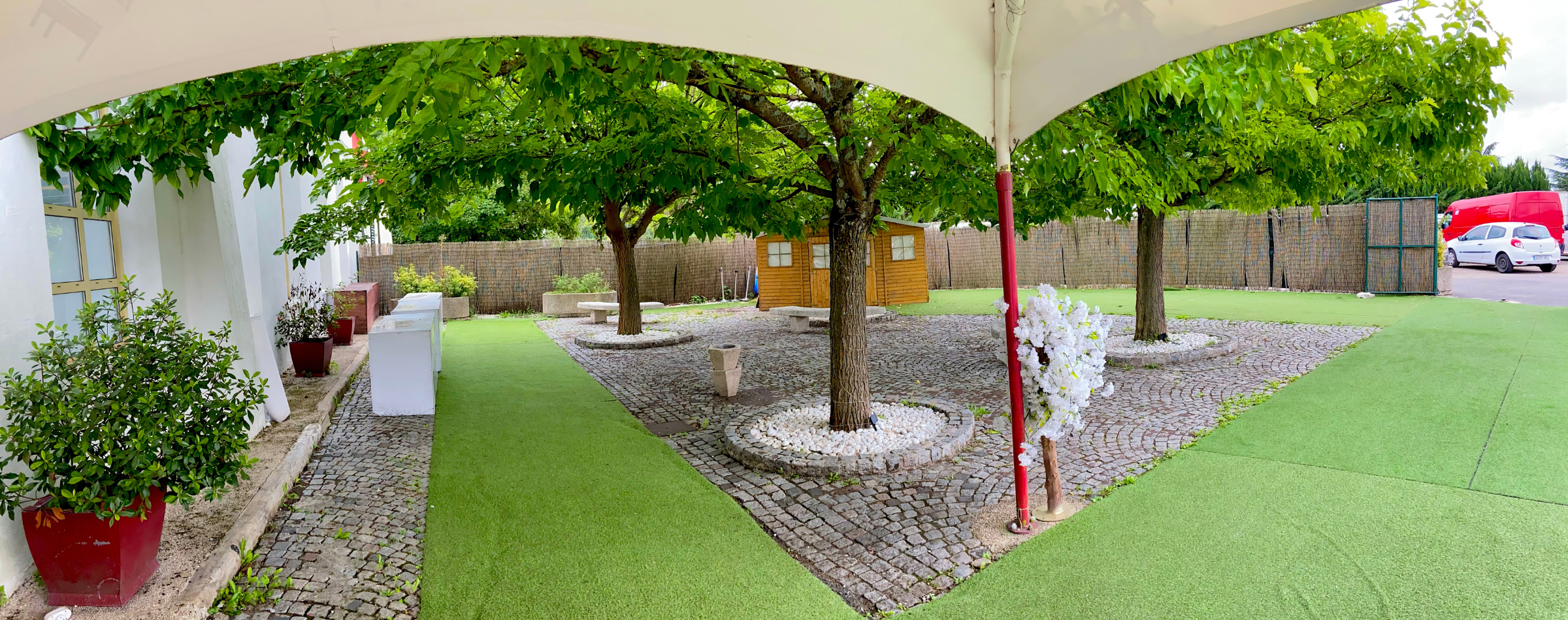 Jardin arboré Salle de réception "La Méridienne"